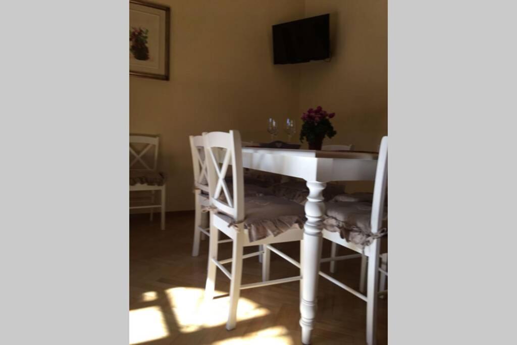 Charming Family Lodge With Private Garage Firenze Bagian luar foto